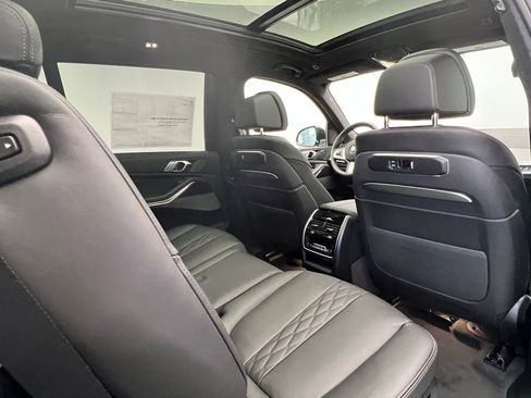New 2026 BMW X7 xDrive40i w/ M Sport Package AWD/4WD image 8