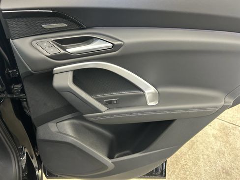 Certified 2025 Audi Q5 Premium Plus w/ Premium Plus image 24