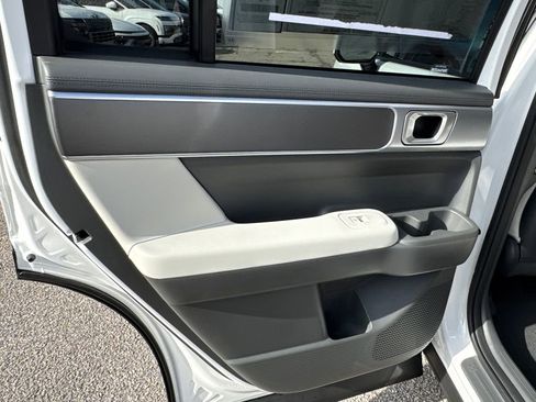 New 2026 Hyundai Santa Fe SE image 12