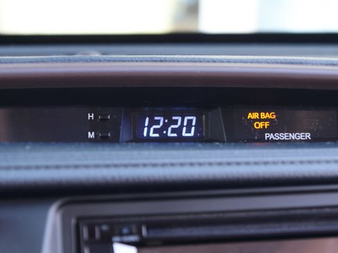 Used 2016 Toyota Highlander XLE image 22