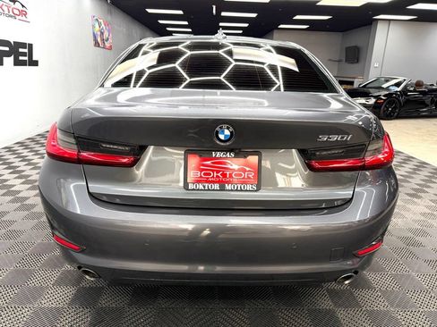 Used 2021 BMW 330i Sedan w/ Convenience Package RWD image 12