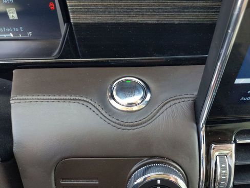 Used 2022 Lincoln Navigator L Black Label image 24