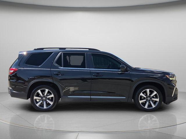 Used 2024 Honda Pilot Touring image 8