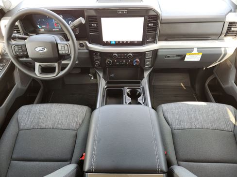 New 2026 Ford F250 XLT w/ XLT Premium Package AWD/4WD image 24