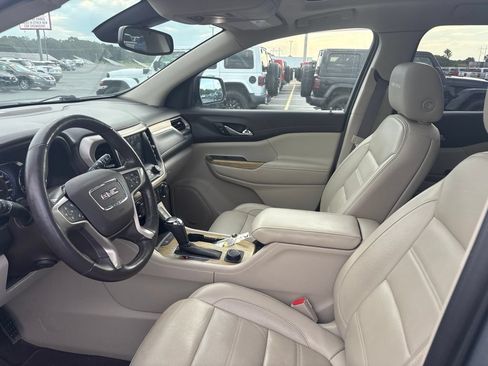 Used 2019 GMC Acadia Denali w/ Technology Package AWD/4WD image 13