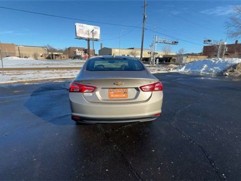 Used 2024 Chevrolet Malibu LT image 7