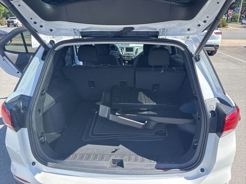 Used 2022 Chevrolet Equinox LT image 17