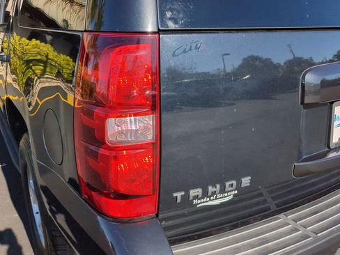 Used 2013 Chevrolet Tahoe LS image 12