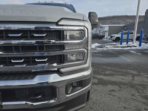 New 2026 Ford F250 Lariat image 10