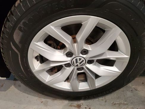 Used 2017 Volkswagen Passat 1.8T S FWD image 28