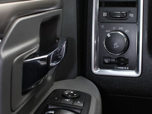 Used 2018 RAM 1500 Big Horn image 14