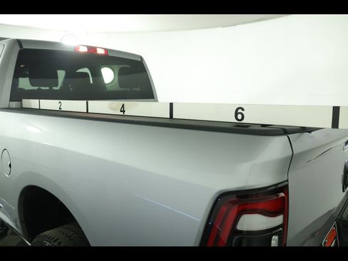 Used 2024 RAM 2500 Big Horn w/ Night Edition AWD/4WD image 14