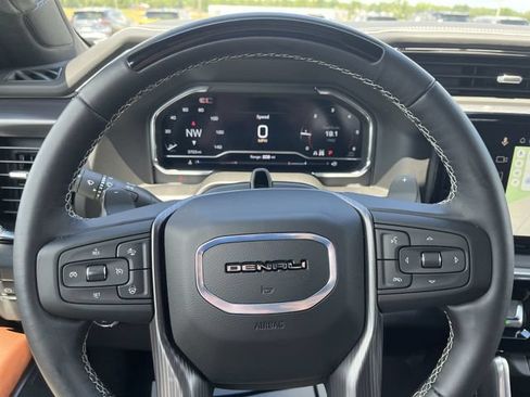 Used 2025 GMC Sierra 1500 Denali Ultimate AWD/4WD image 14