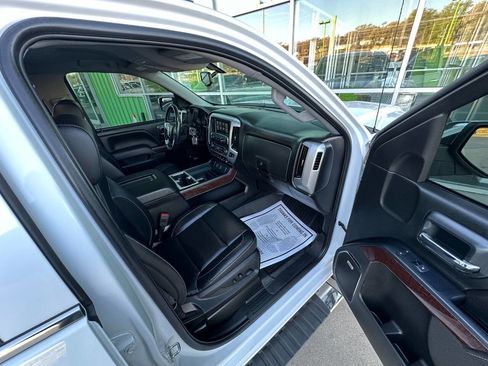 Used 2018 GMC Sierra 1500 SLT w/ SLT Premium Package image 17