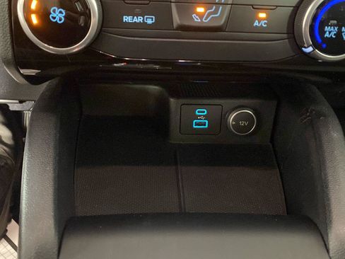 Used 2021 Ford Escape SE FWD image 14