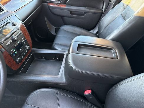 Used 2013 Chevrolet Tahoe LT image 31