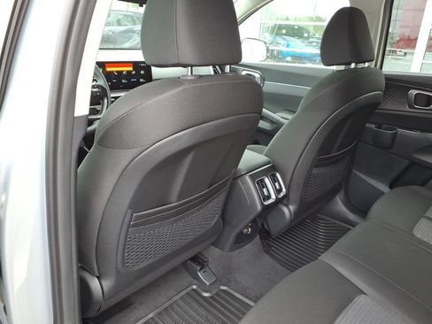 New 2026 Kia Sorento LX FWD image 10