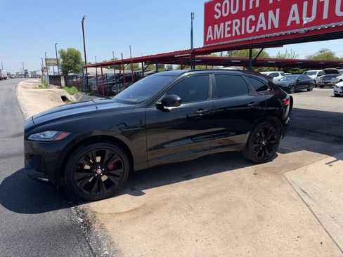 Used 2017 Jaguar F-PACE S AWD/4WD image 16