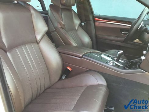 Used 2013 BMW M5 image 31