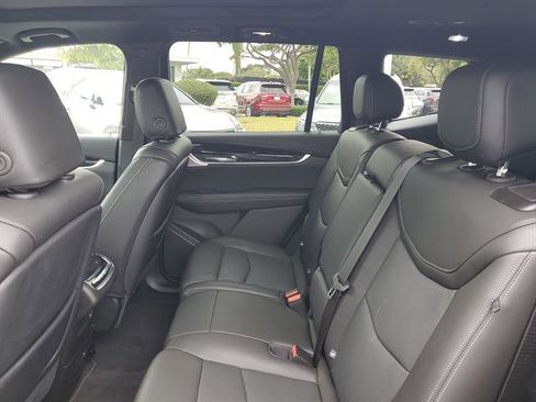 Certified 2023 Cadillac XT6 Premium Luxury w/ Technology Package image 36