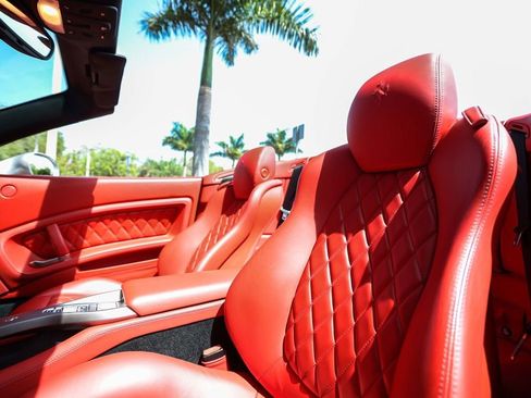 Used 2010 Ferrari California RWD image 44
