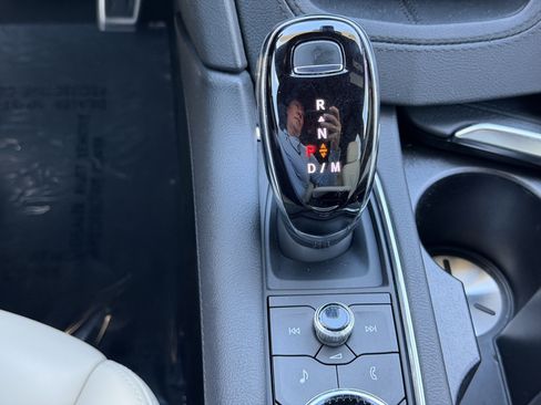 Certified 2022 Cadillac XT5 Sportv w/ Technology Package image 27