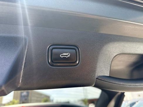 Used 2022 Hyundai Tucson Limited image 10