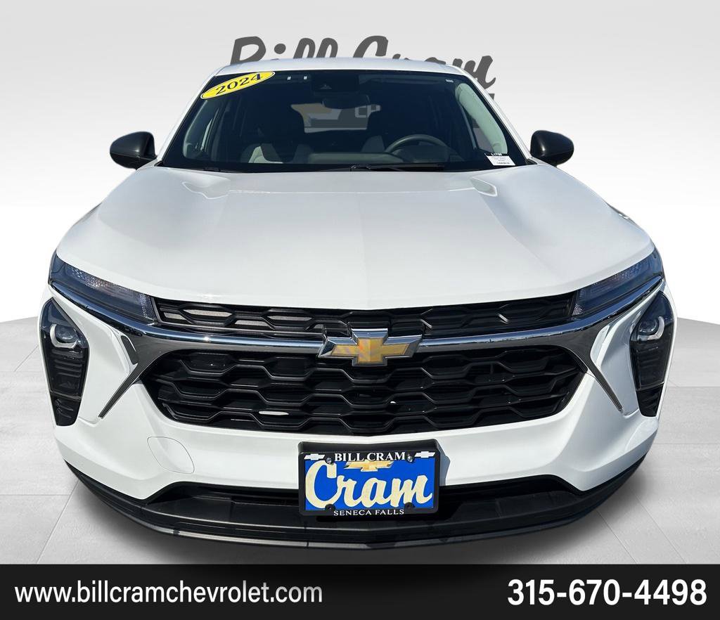Used 2024 Chevrolet Trax LS w/ Driver Confidence Package FWD image 37