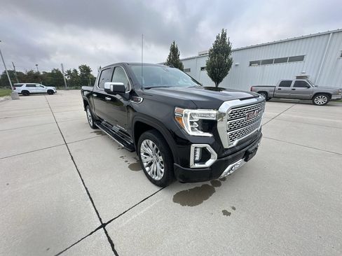 Certified 2022 GMC Sierra 1500 Denali w/ Driver Alert Package II AWD/4WD image 16