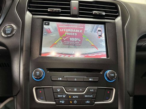 Used 2018 Ford Fusion SE w/ Equipment Group 601A image 26