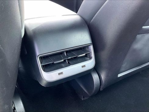 Used 2019 Tesla Model 3 Long Range image 30