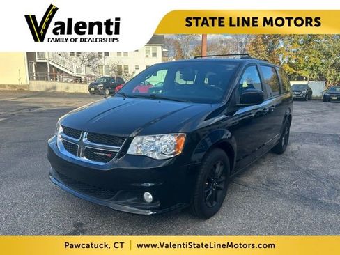 Used 2019 Dodge Grand Caravan GT image 1