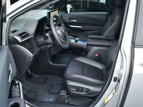 Used 2025 Toyota Sienna XSE image 47