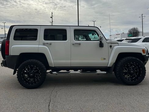 Used 2006 HUMMER H3 image 12