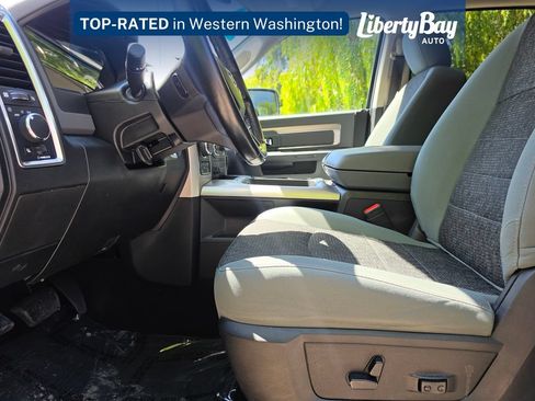 Used 2020 RAM 1500 Classic SLT w/ Luxury Group AWD/4WD image 11