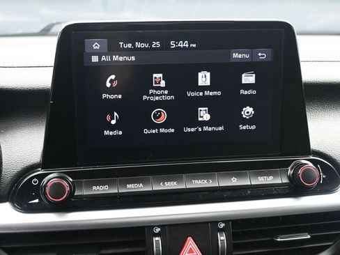 Used 2024 Kia Forte LXS image 18