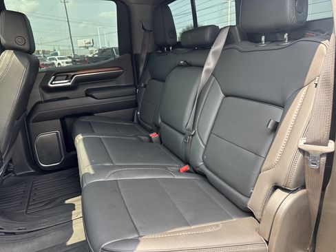 Used 2025 GMC Sierra 1500 Denali w/ Denali Reserve Package AWD/4WD image 10