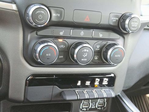 Used 2022 RAM 1500 Big Horn AWD/4WD image 28