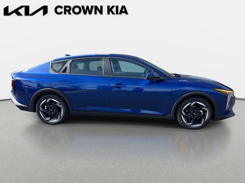 New 2025 Kia K4 EX image 4