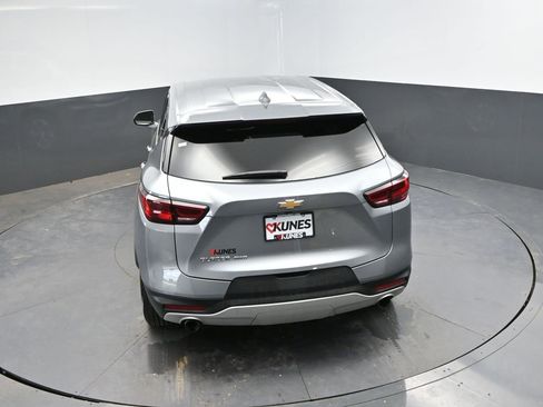 Used 2025 Chevrolet Blazer LT AWD/4WD image 29
