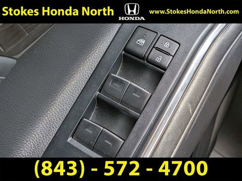 Used 2023 Toyota Highlander Platinum FWD image 28