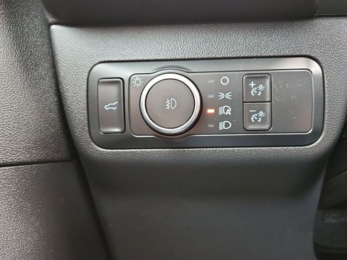 Used 2022 Ford Escape SEL FWD image 17