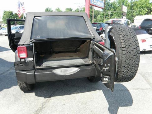 Used 2008 Jeep Wrangler Unlimited X image 10