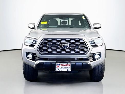 Used 2023 Toyota Tacoma TRD Off-Road AWD/4WD image 11