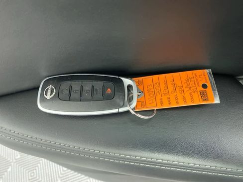 Used 2023 Nissan Rogue SL image 23