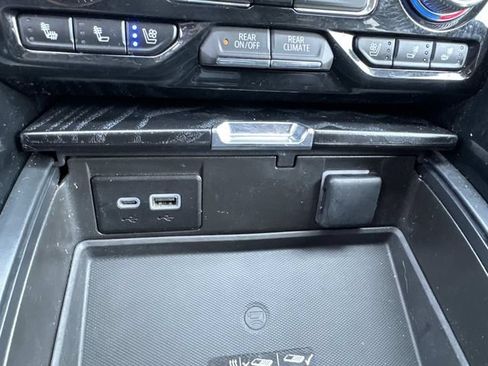 Used 2024 GMC Yukon Denali RWD image 48