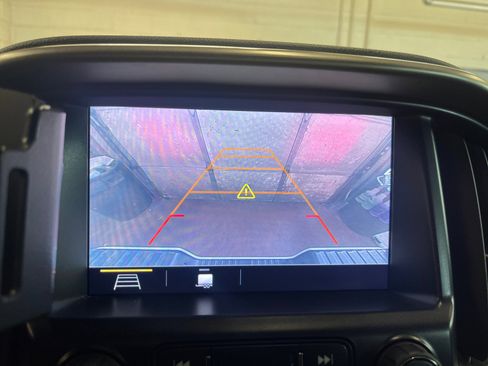 Used 2021 Chevrolet Colorado Z71 w/ Safety Package image 26