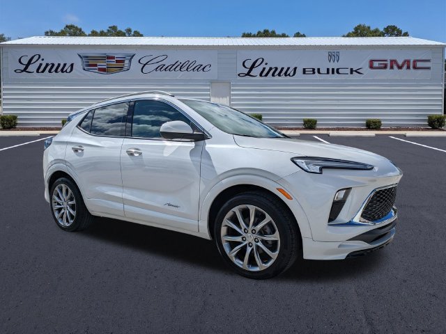 Certified 2024 Buick Encore GX Avenir w/ Avenir Technology Package FWD image 2