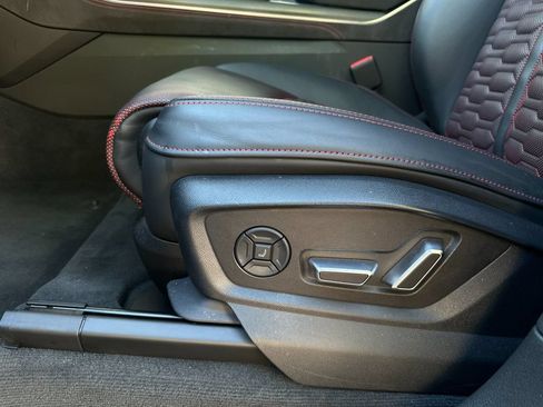 Used 2025 Audi RS Q8 performance AWD/4WD image 14