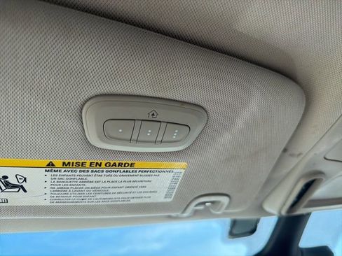 Used 2023 Chrysler Pacifica Limited image 44